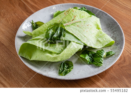 Lavash (soft, thin unleavened flatbread) 55495182