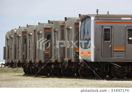 武藏野線205系列火車前往印度尼西亞（第16列車） 55497174