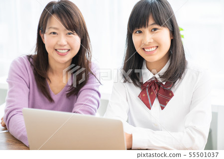 Parent and child and computer uniform Parent and child and computer uniform 55501037