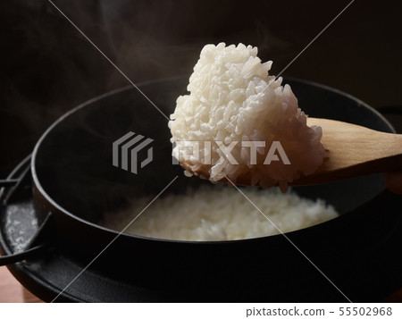 煮熟的白米飯 55502968