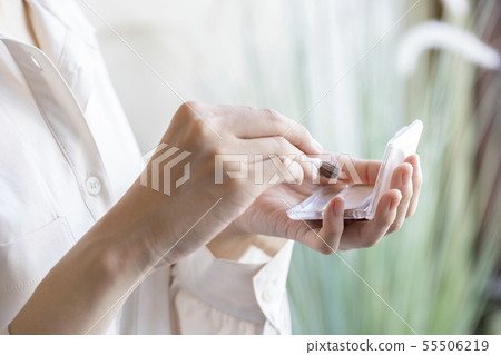 有基礎的女性手 55506219