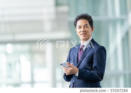 企業圖像男性辦公室工作者中間商人 企業圖像男性辦公室工作者中間商人 55507266