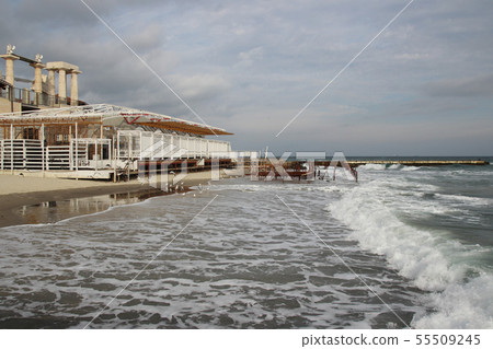 Golden sand, waves and foam. Cloud Golden sand, waves and foam. Cloud 55509245