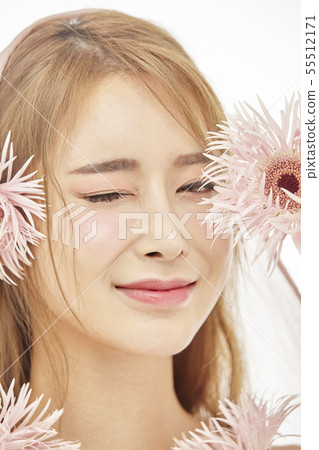 鮮花,美容,年輕女性 鮮花,美容,年輕女性 55512171