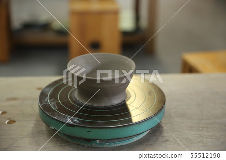 Ceramic work 55512190