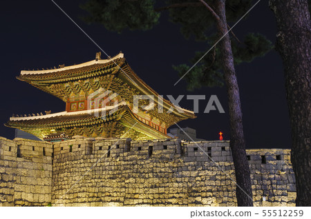 A night view of Seoul Dongdaemun A night view of Seoul Dongdaemun 55512259