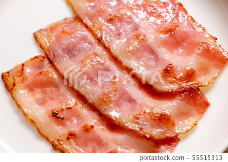烤培根(切片)。 烤培根(切片)。 55515313