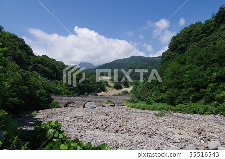 Shinshu Odani Village Sabo設施Urakawa Super Asakusa Sabo Dam它安裝在Mt.的下游。 55516543