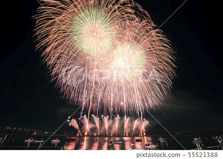 [Mie Prefecture] Kuwana Suigo Fireworks Festival 55521388