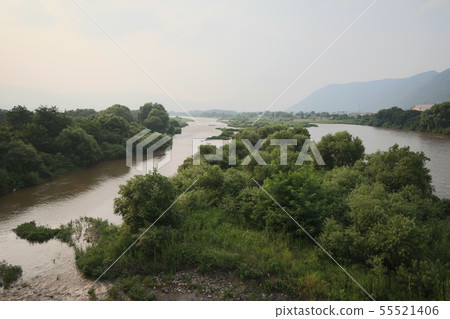 Evening scenery of the Chikuma River Evening scenery of the Chikuma River 55521406