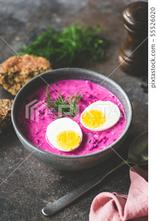 Cold beetroot soup with boiled egg 55526020