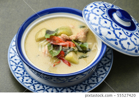 Thai food green curry 55527420