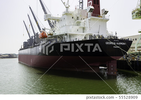 Panama-registered giant tanker Georgia Harmony Shin-Kochi Heavy Industries Kochi City, Kochi Prefecture 55528909