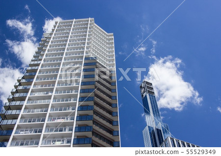 Clear blue summer skies over Kobe city, Japan. 55529349