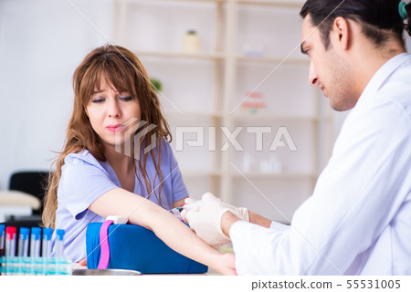 Blood transfusion in hospital clinic 55531005