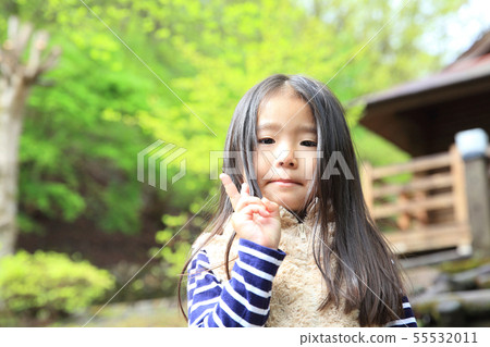 孩子們享受營地 孩子們享受營地 55532011