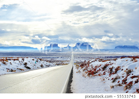 Forest Gump Point in Snow Scene Forest Gump Point in Snow Scene 55533743