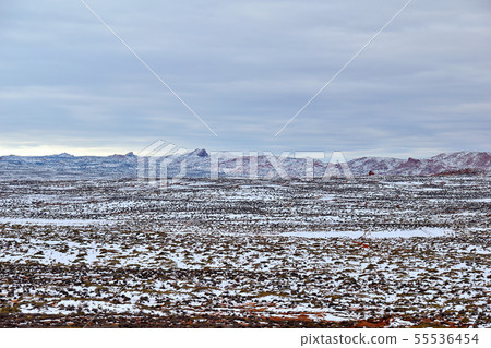 Horseshoe Bend Snowy Desert 55536454