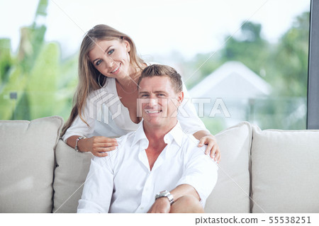 home couple 55538251