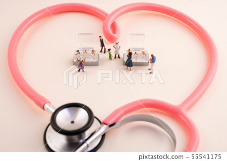 Meet the baby in the newborn room Meet the baby in the newborn room 55541175