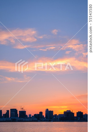 Scenery of the Toyosu-gururu Park (the evening view) Scenery of the Toyosu-gururu Park (the evening view) 55543580