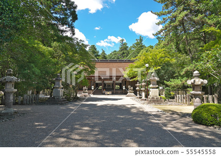 [Tada Shrine worship hall] 1 Tadasho-cho, Tadain, Kawanishi City, Hyogo Prefecture 55545558