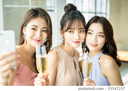 Female Party 55547237