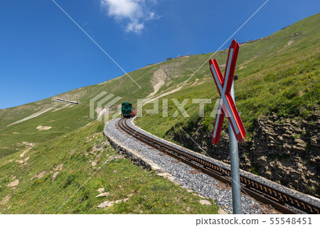 [瑞士] Brienz Rothorn鐵路的鐵路道口 55548451