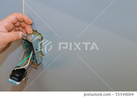 Installation of electrical sockets in hand of 55549004