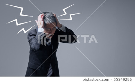 一個頭疼的男人 一個頭疼的男人 55549296