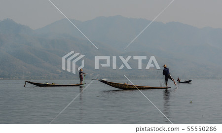 Catching fish on Inle Lake, Myanmar Catching fish on Inle Lake, Myanmar 55550286