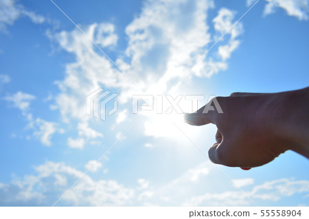 Point at the blue sky Point at the blue sky 55558904