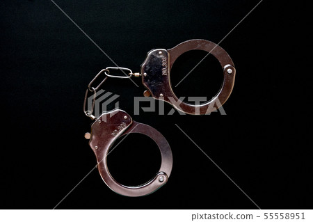 逮捕手銬犯罪的形象 逮捕手銬犯罪的形象 55558951