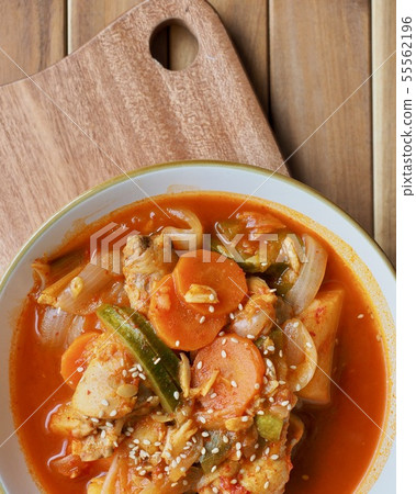 韓國傳統食品雞多力湯,雞炒湯 韓國傳統食品雞多力湯,雞炒湯 55562196