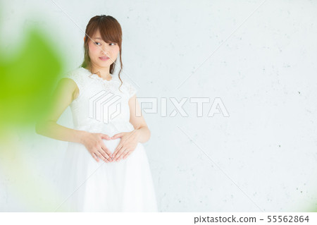 Maternity photo Maternity photo 55562864