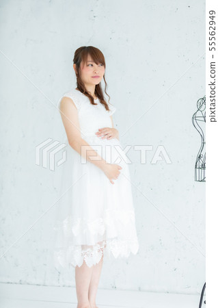 Maternity photo Maternity photo 55562949