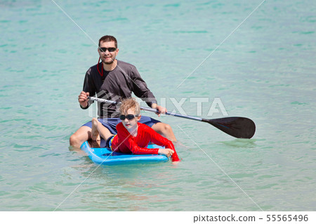 family tropical vacation 55565496
