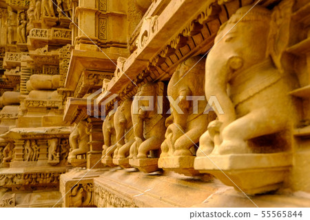 克久拉霍神廟在印度 55565844