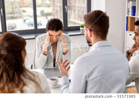 recruiters having job interview with employee 55571985