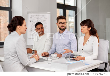 recruiters having job interview with employee recruiters having job interview with employee 55576739
