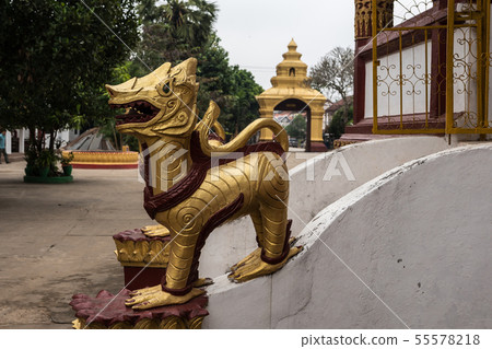 Wat Manorom - an ancient Buddhist temple in Luang Wat Manorom - an ancient Buddhist temple in Luang 55578218