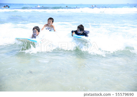 兒童衝浪 兒童衝浪 55579690