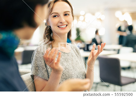 全球傳播 全球傳播 55592500