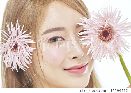 鮮花，美容，年輕女性 55594512