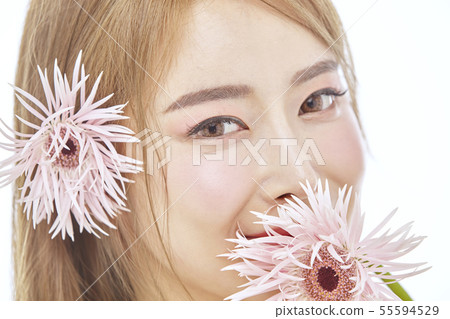 Flowers, Beauty, Young Women 55594529