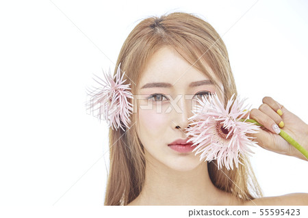 Flowers, Beauty, Young Women 55595423
