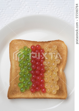 Popping boba toast 55598764