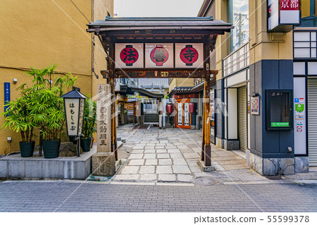 Osaka Hozenji Temple 55599378