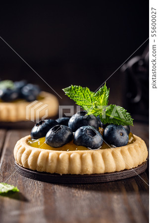 Homemade shortbread tartlet with blieberries Homemade shortbread tartlet with blieberries 55600027