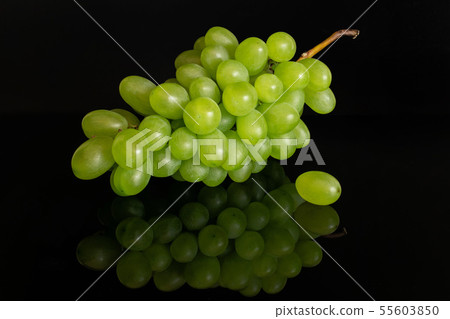 Fresh green grape isolated on black glass 55603850